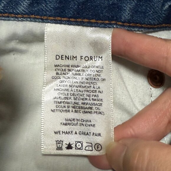 NWT Aritzia Denim Forum The '90s Halle Jean Skirt - Picture 13 of 13